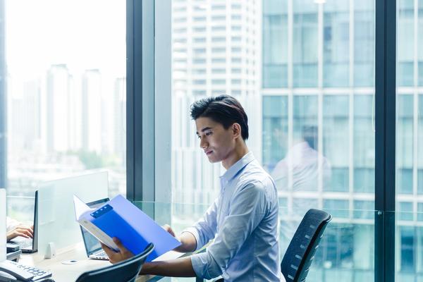 虚拟货币技术分析图片详解：价格走势图、技术指标图与交易量图的应用