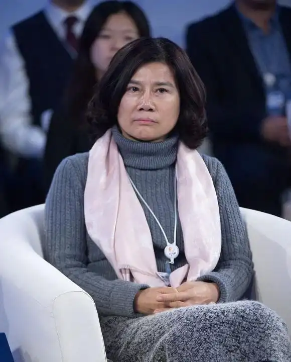 董明珠停职审查事件的深入分析，格力电器何以应对舆论压力？_格力辟谣_格力舆情