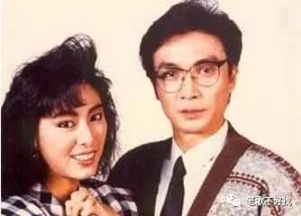 周慧敏的经典爱情故事再回顾_回顾经典爱情周慧敏故事歌词_周慧敏的爱情