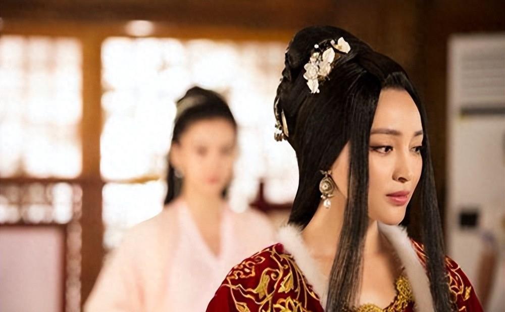 电影角色背景成就演员图片_电影角色背景成就演员是谁_四大电影的角色演员背景与成就