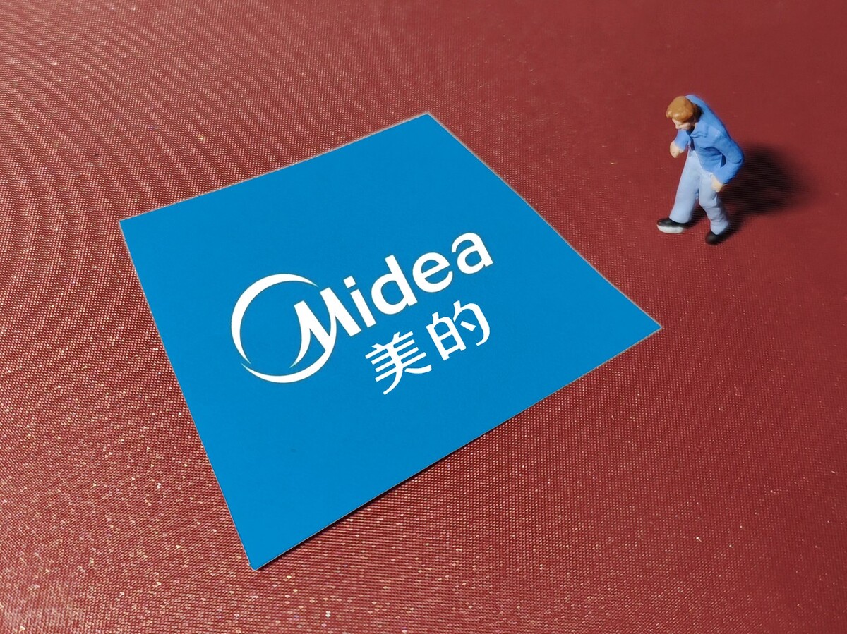 何享健与品牌价值的提升_何享健创业历程_何享健投资