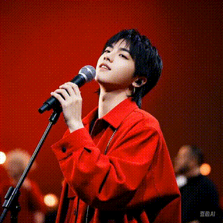 华晨宇舞台风格_华晨宇的表演风格得到乐坛新一代的认可_评华晨宇