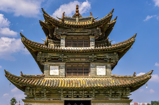 背叛信任句子说说心情_背叛信任萧何故事简介_萧何的信任与背叛故事