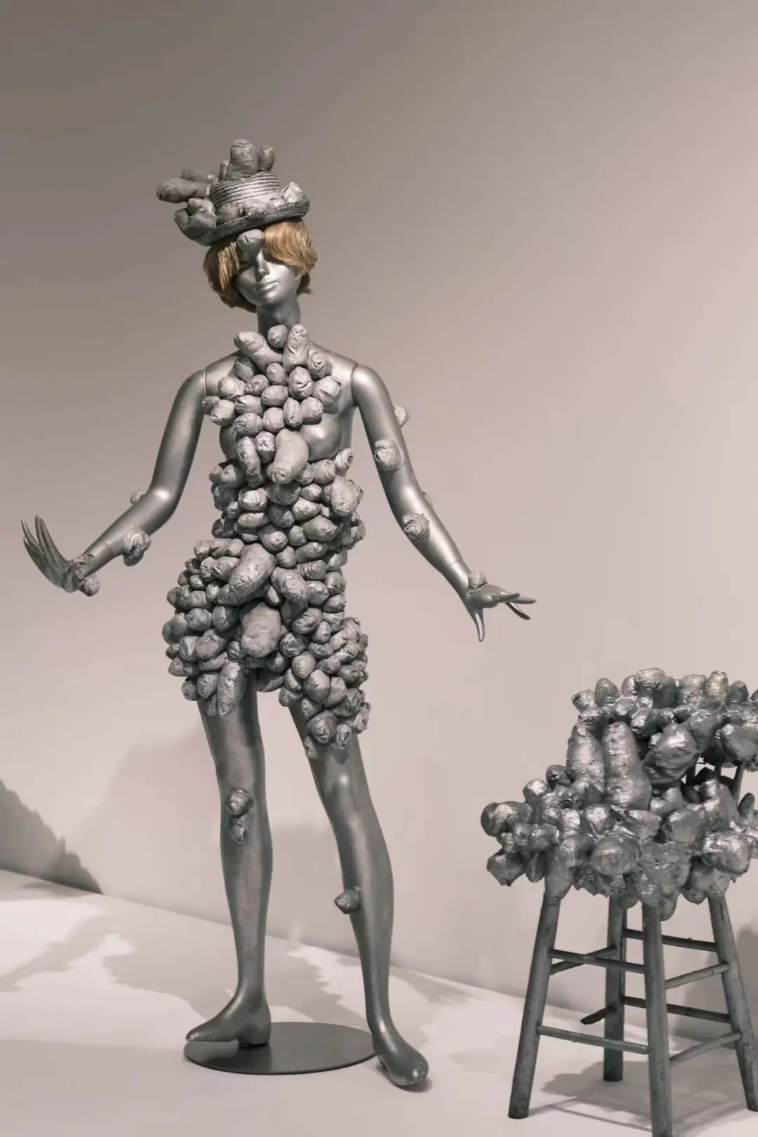 张国荣美术作品_张国荣的创作手法与艺术表现_张国荣手法创作艺术表现有哪些