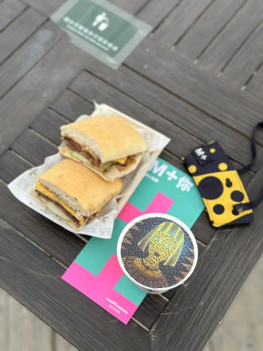 张国荣的创作手法与艺术表现_张国荣手法创作艺术表现有哪些_张国荣美术作品