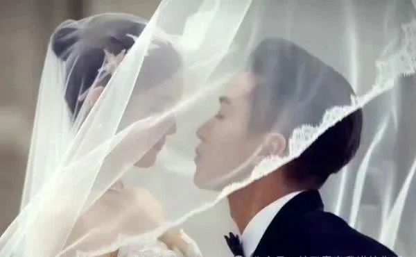 陈妍希和曾志伟最惊艳的照片_陈妍希_陈妍希