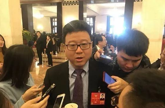 解析区块链技术的安全性：数字货币是如何实现去中心化与透明交易的_区块链透明的杯子_区块链的透明性体现在哪