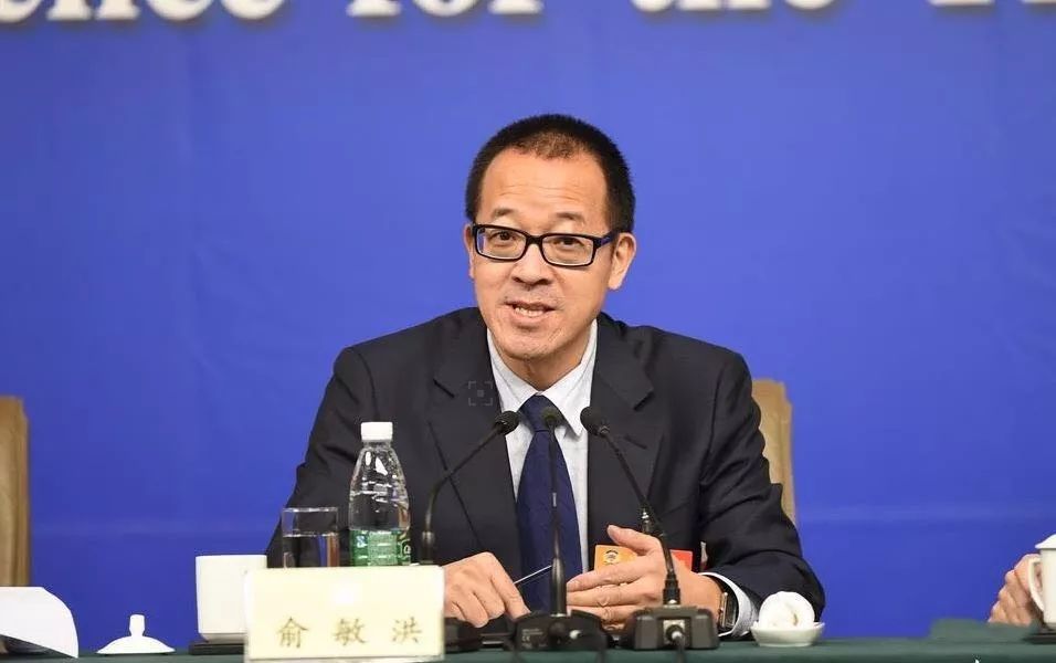 解析区块链技术的安全性：数字货币是如何实现去中心化与透明交易的_区块链的透明性体现在哪_区块链透明的杯子