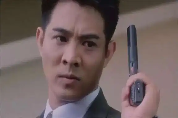 李连杰武术大赛得到领导接见_李连杰与中国武术的推广_李连杰武术大赛