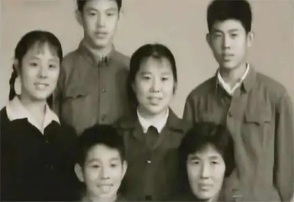 李连杰与中国武术的推广_李连杰武术大赛_李连杰武术大赛得到领导接见