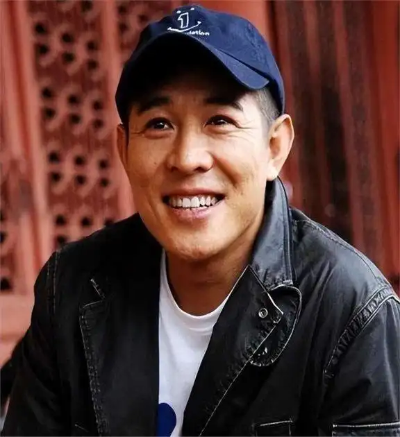 李连杰与中国武术的推广_李连杰武术大赛_李连杰武术大赛得到领导接见