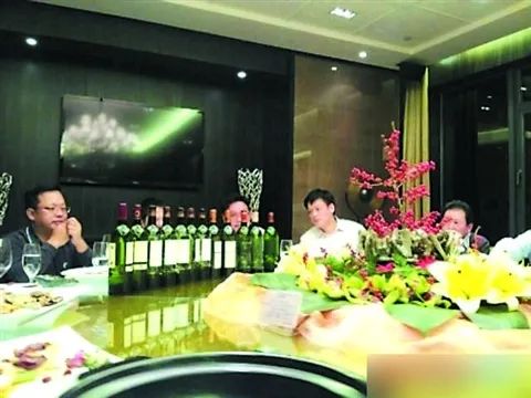 董明珠被停职审查谣言始末：网络舆论如何迅速发酵？