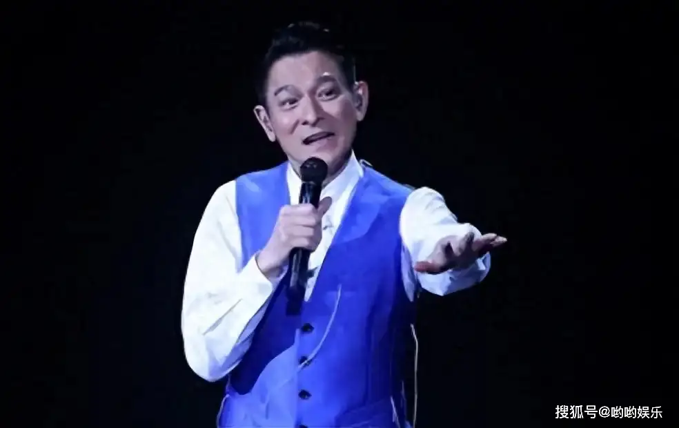 刘德华巡演演唱会2024/2025香港站：岁月无痕，友情常在，星光熠熠的音乐盛宴