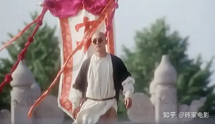 李连杰招牌动作_李连杰的动作设计与影视效果_李连杰动作剪辑