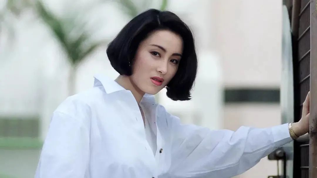 周慧敏小品_周慧敏的经典喜剧角色与搞笑瞬间_调侃周慧敏